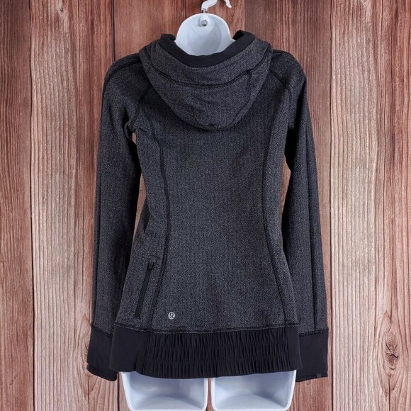 Lululemon Womens Size 4 Think Fast Hoodie Heathered Herringbone Black Gray - Picture 4 of 12